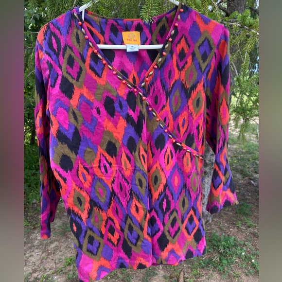 Ruby Red Triangular Designed Top, Size Medium - Picture 3 of 3